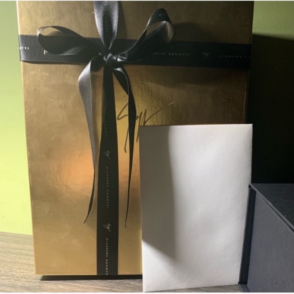 giuseppe zanotti jr NEW girls shearling boots - Picture 8 of 8